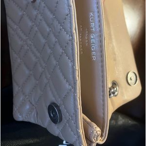 Mini purse kurt geiger, like new, with a dust protective bag.